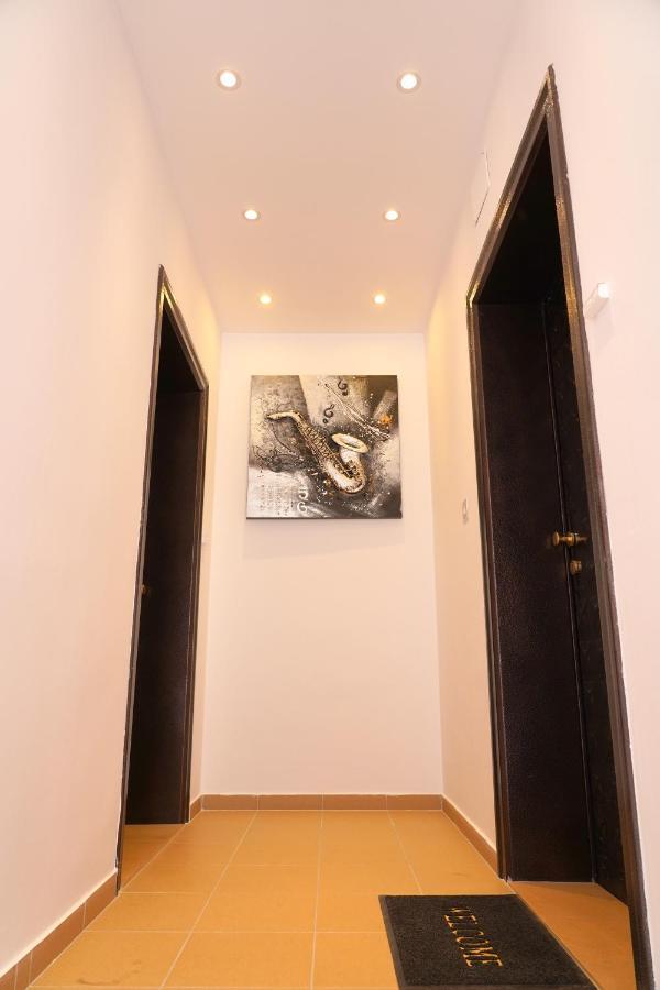 Shushi'S 1 Bedroom Central Apartment Plovdiv Buitenkant foto