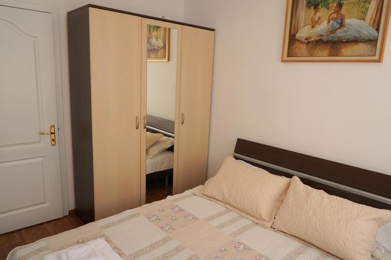 Shushi'S 1 Bedroom Central Apartment Plovdiv Buitenkant foto